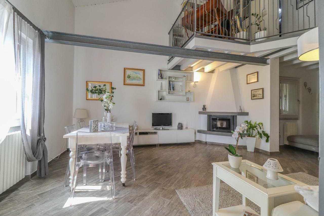 Appartement Domus Luce à Padenghe sul Garda Extérieur photo