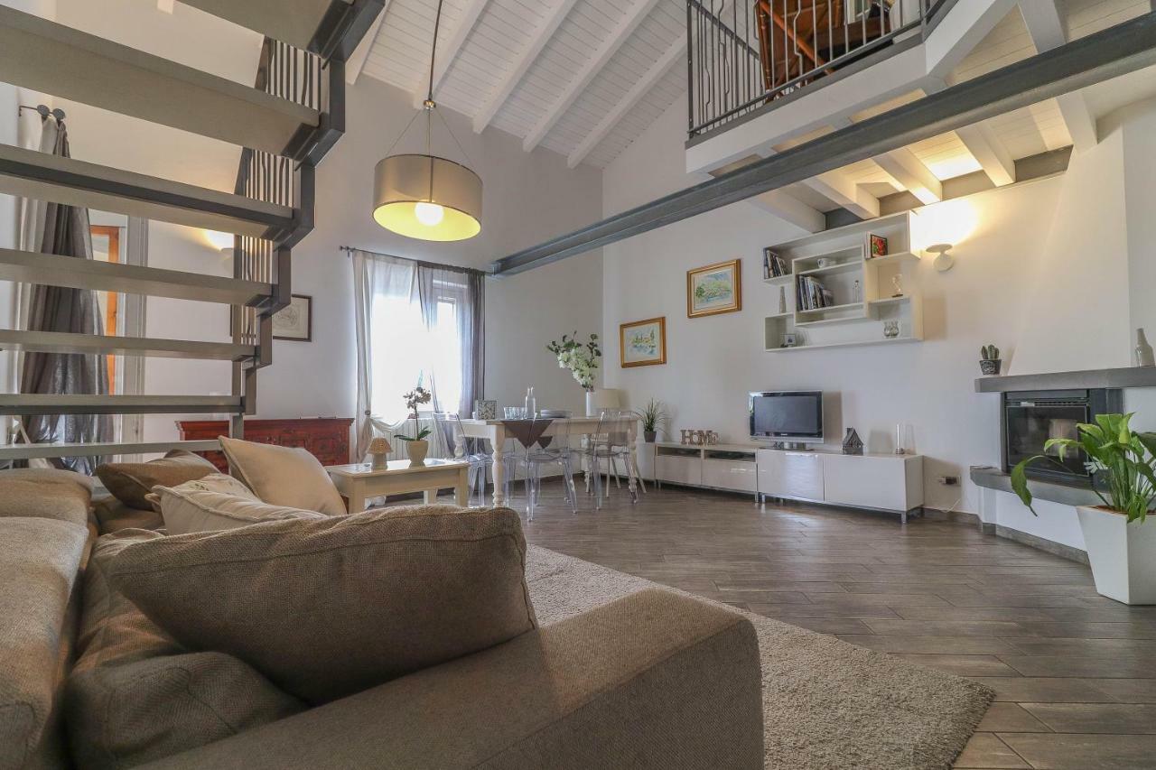 Appartement Domus Luce à Padenghe sul Garda Extérieur photo